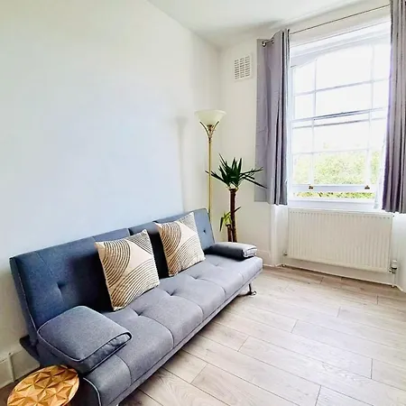 Ferienwohnung Newly Refurbished Flat In The Heart Of London